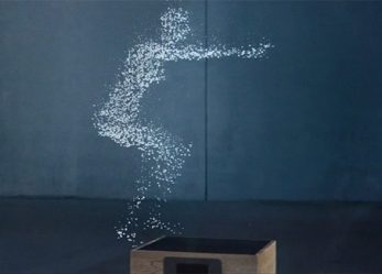 Advertisement Using Animated Water Droplets to Create A Human Figure