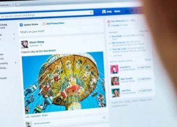 Facebook To Start Ranking Faster Loading Webpages In Its News Feed