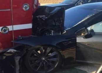 A Tesla On Autopilot That Crashed Into The Fire Truck – Find The Reasons